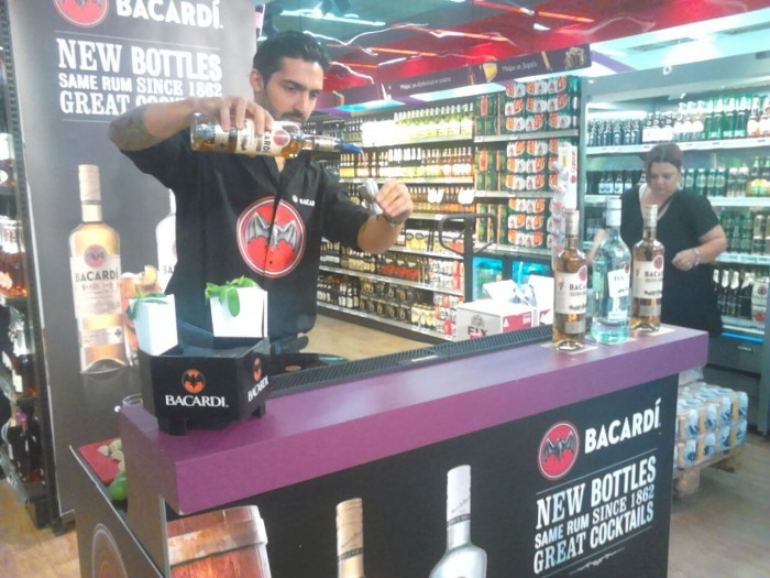 bar-solutions-bacardi-promo-in-super-market-02